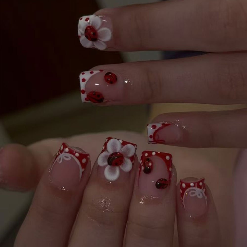 Nail Art Press On - 24 piezas por juego. Pegatinas Rectangulares