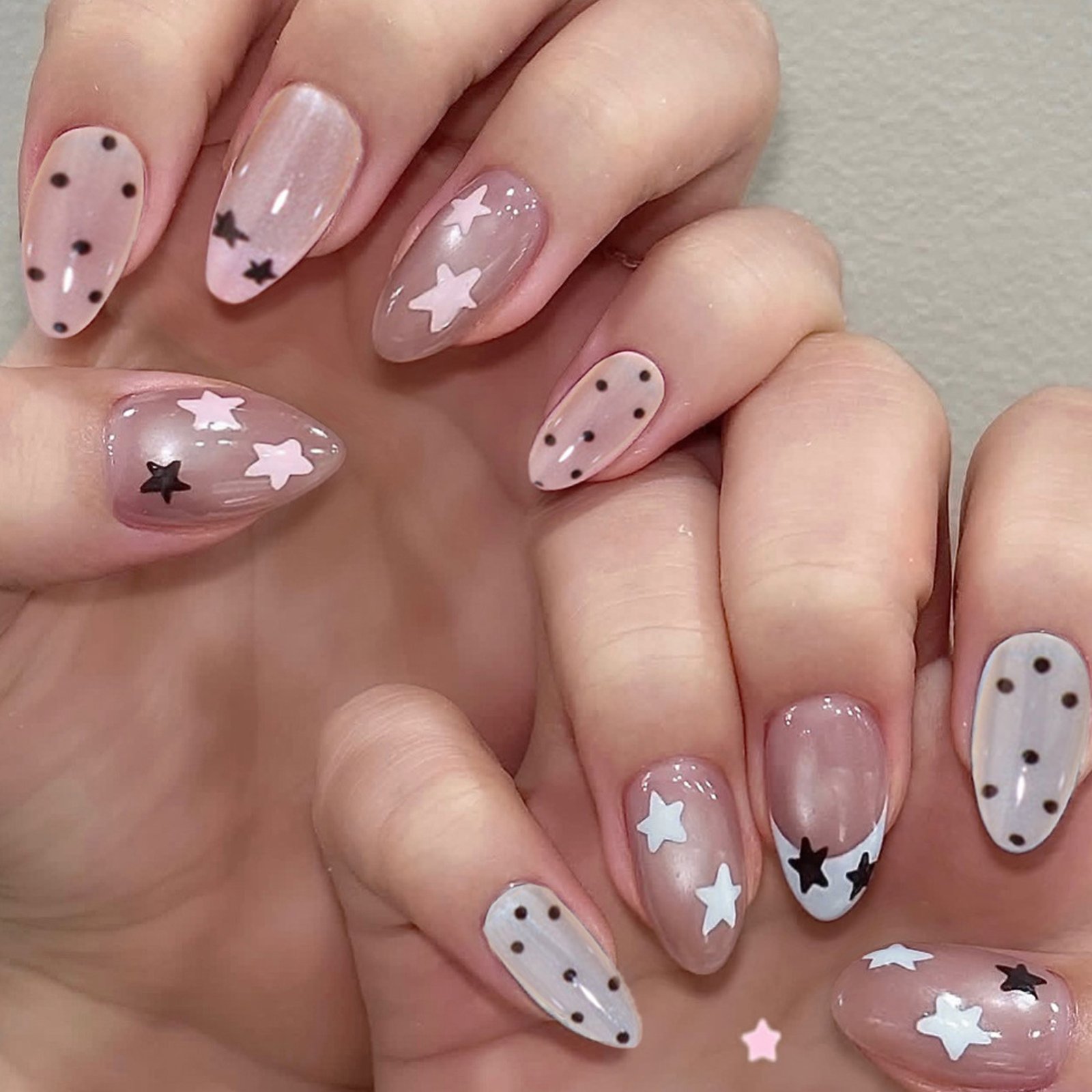 Uñas postizas color rosa nude  - Nail Art Glossy reseña y precio